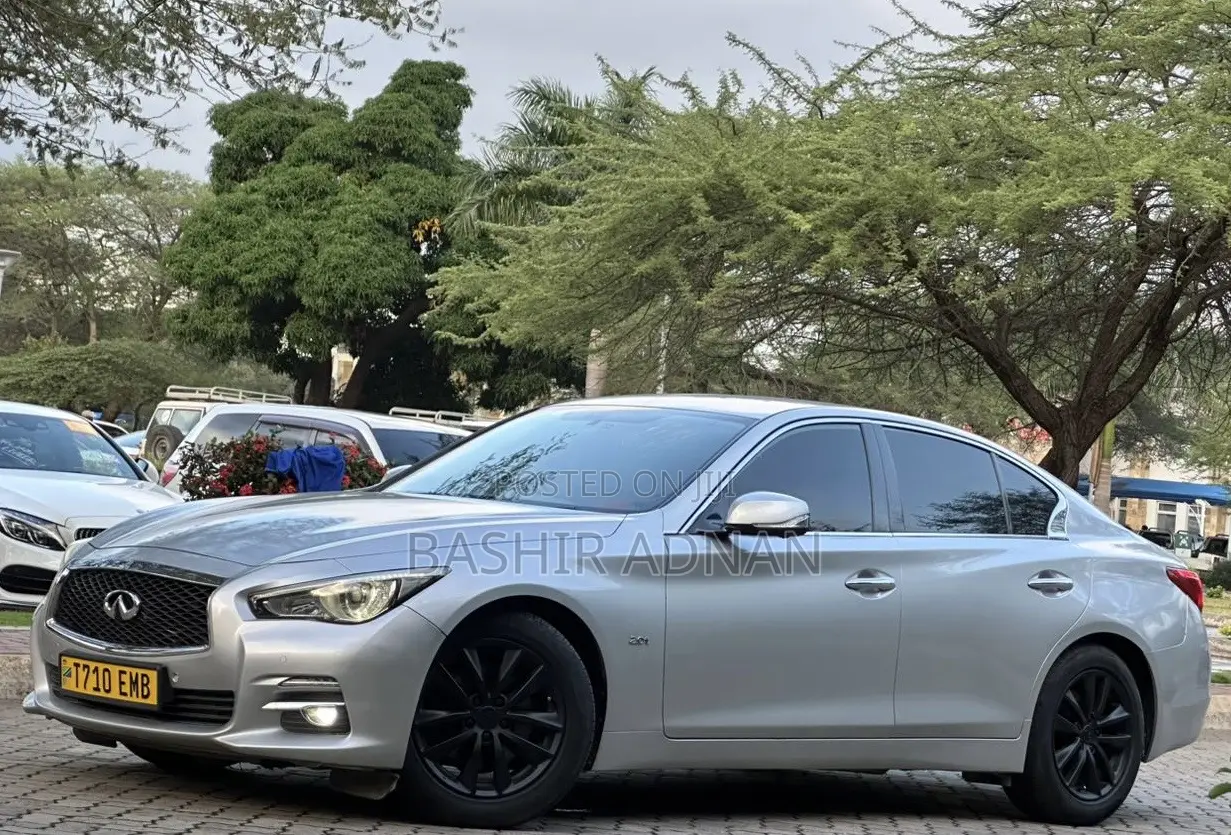Infiniti Q50 2014 Silver