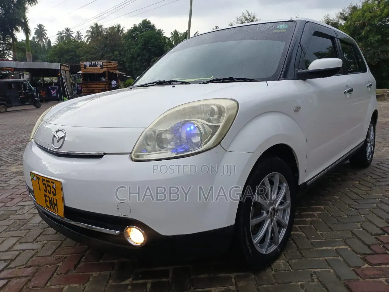 Mazda Verisa 2011 White