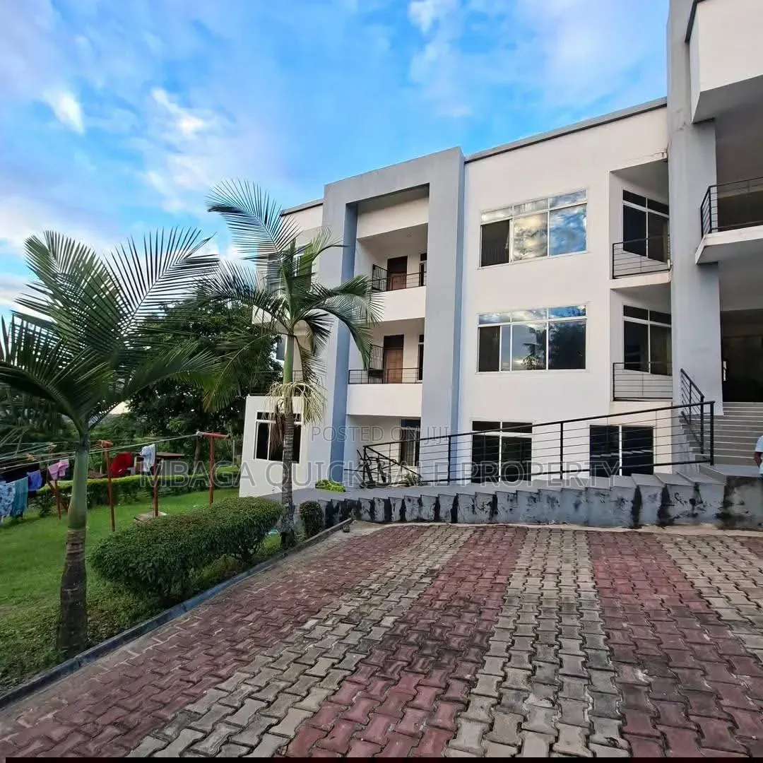 3bdrm Apartment in Makongo Juu Mwanzoni, Goba for rent