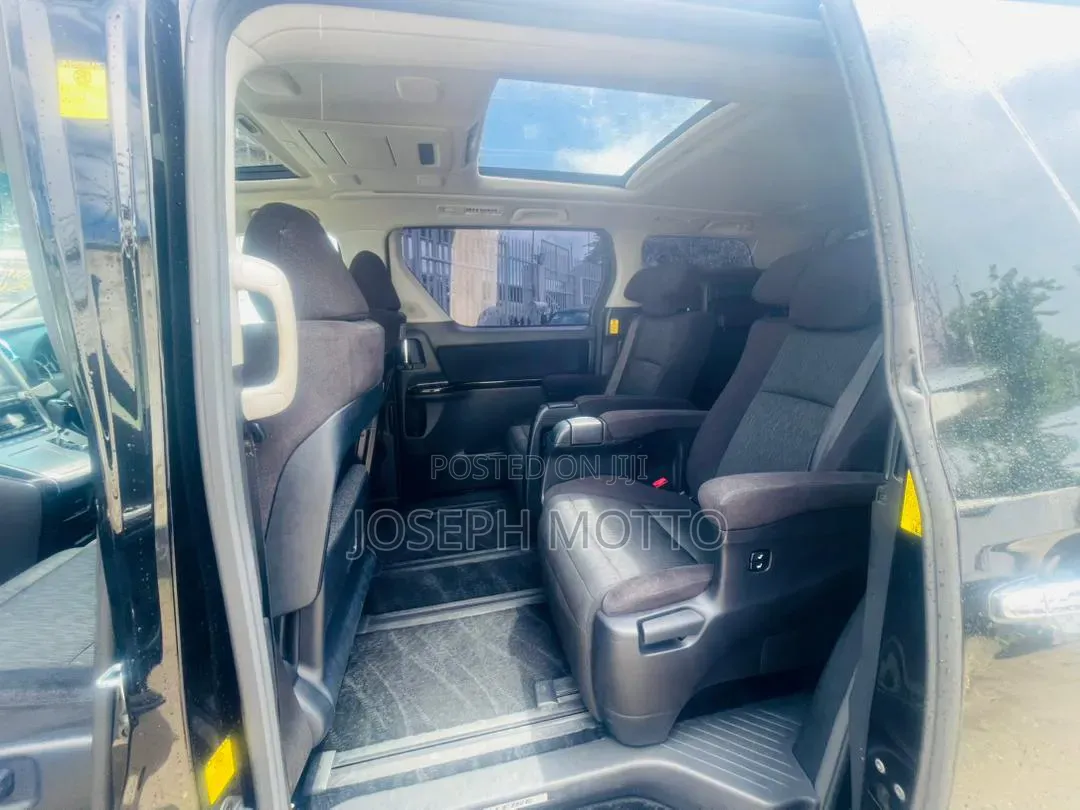 Toyota Alphard 2.4 Petrol AWD 2013 Black