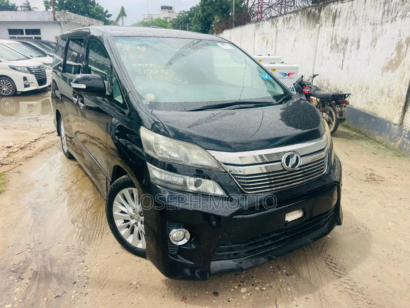 Toyota Alphard 2.4 Petrol AWD 2013 Black