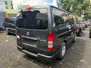 Toyota HiAce 2007 Black