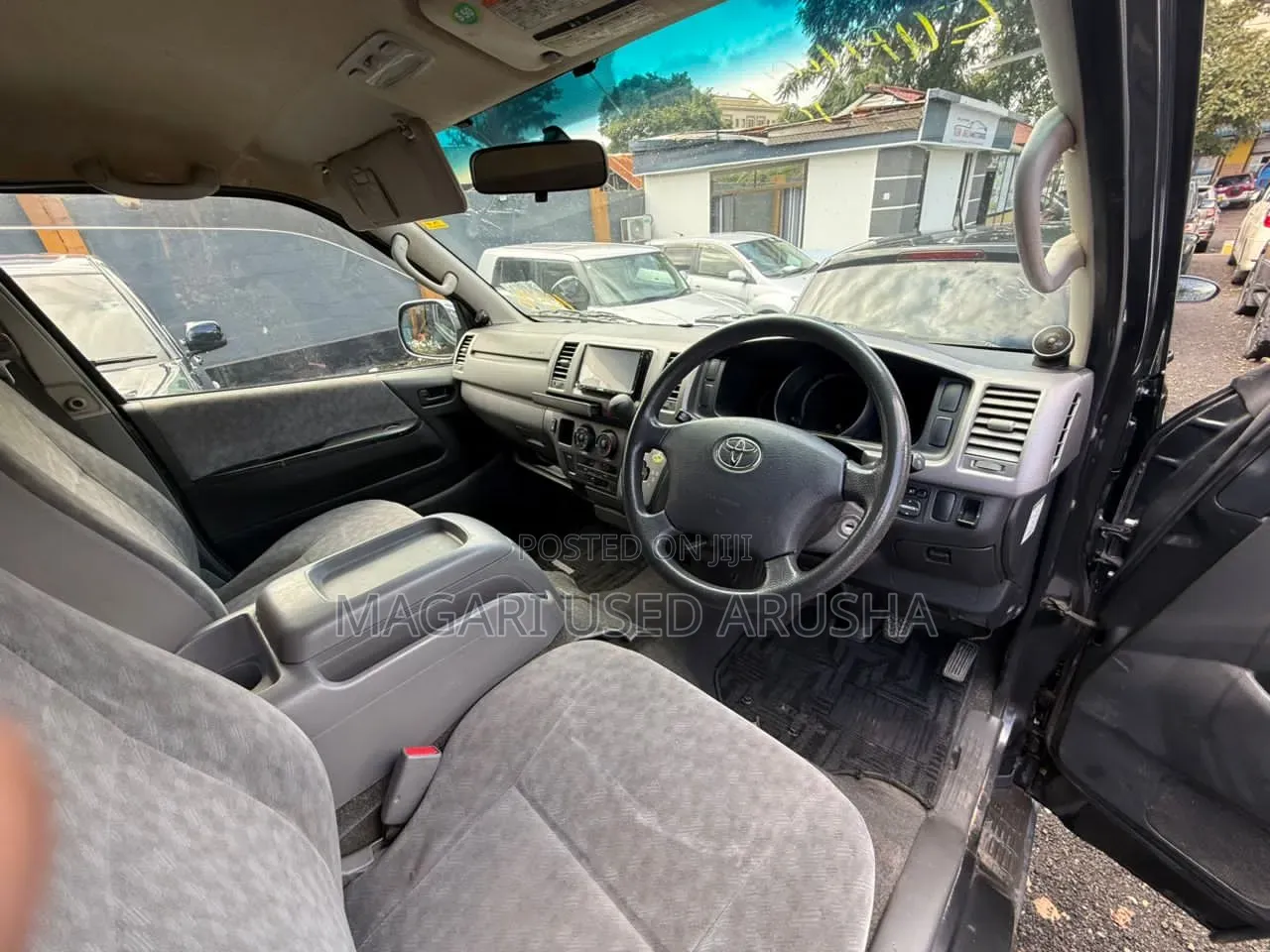 Toyota HiAce 2007 Black