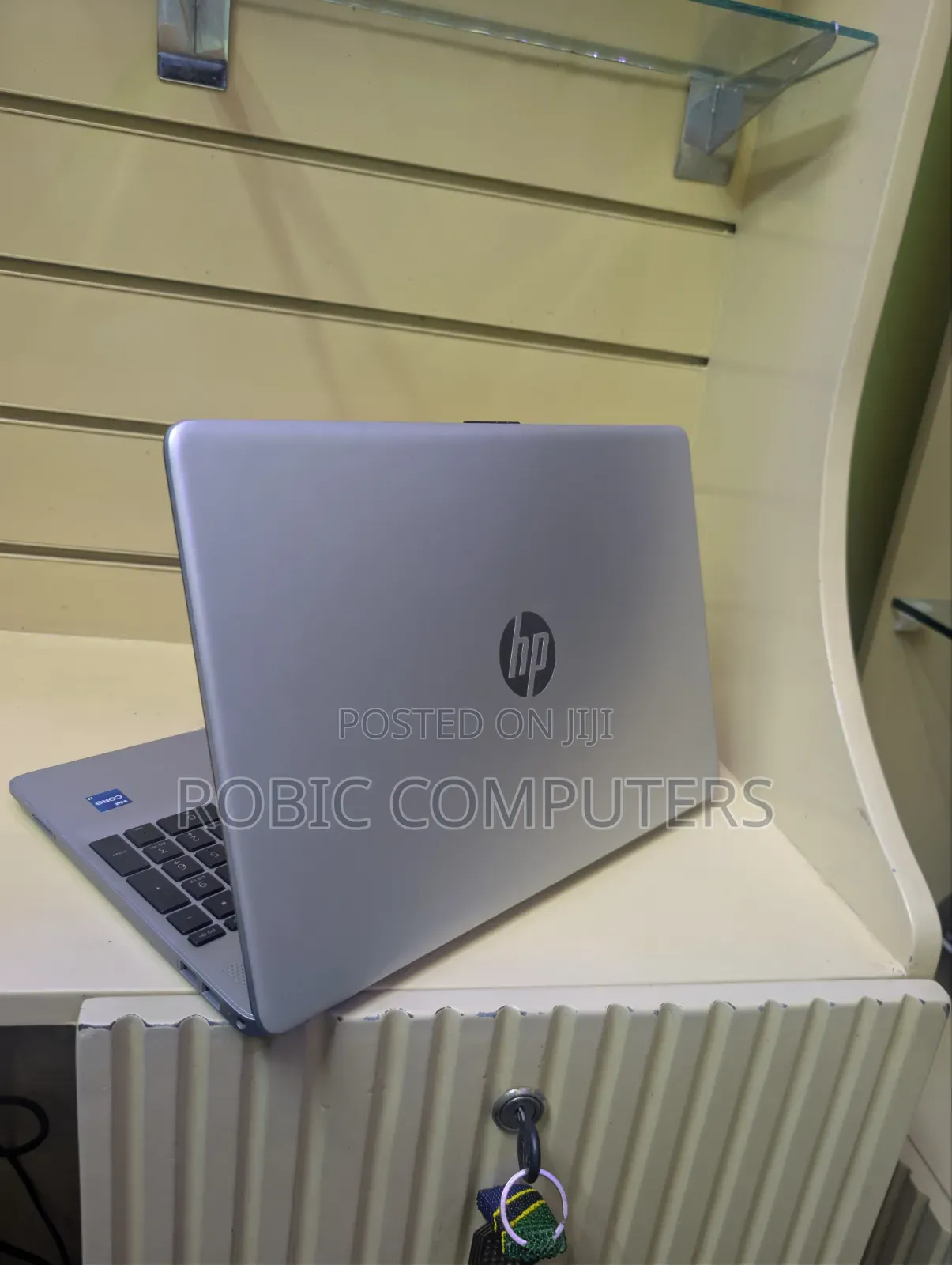 Laptop HP 250 G10 16GB Intel Core i7 SSD 512GB