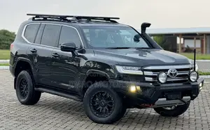 Toyota Land Cruiser 2024 Black
