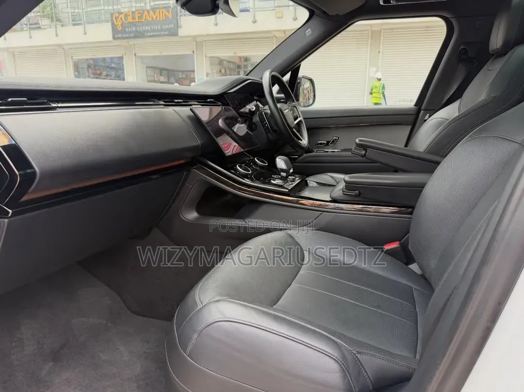 Land Rover Range Rover Sport 2023 White