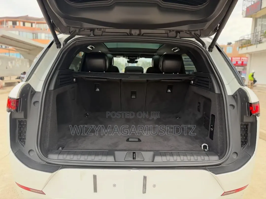 Land Rover Range Rover Sport 2023 White