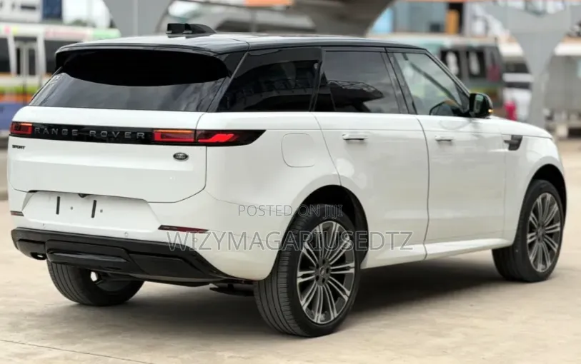Land Rover Range Rover Sport 2023 White