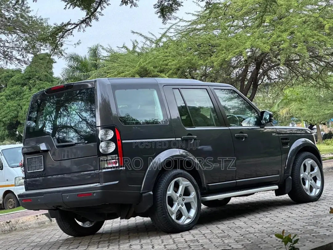 Land Rover Discovery 2016 Gray