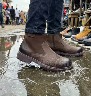 Men's Leather Shoes or Boots Timberland Branded Very Good