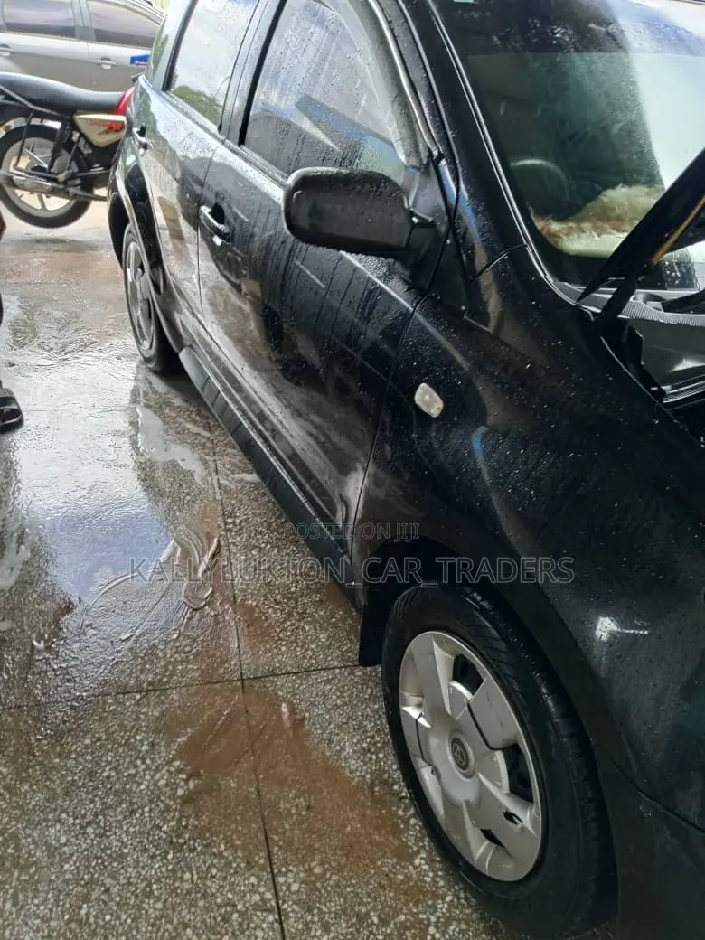 Toyota IST 2006 Black