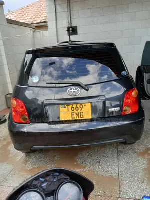 Toyota IST 2006 Black
