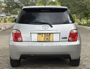 Toyota IST 2007 Silver