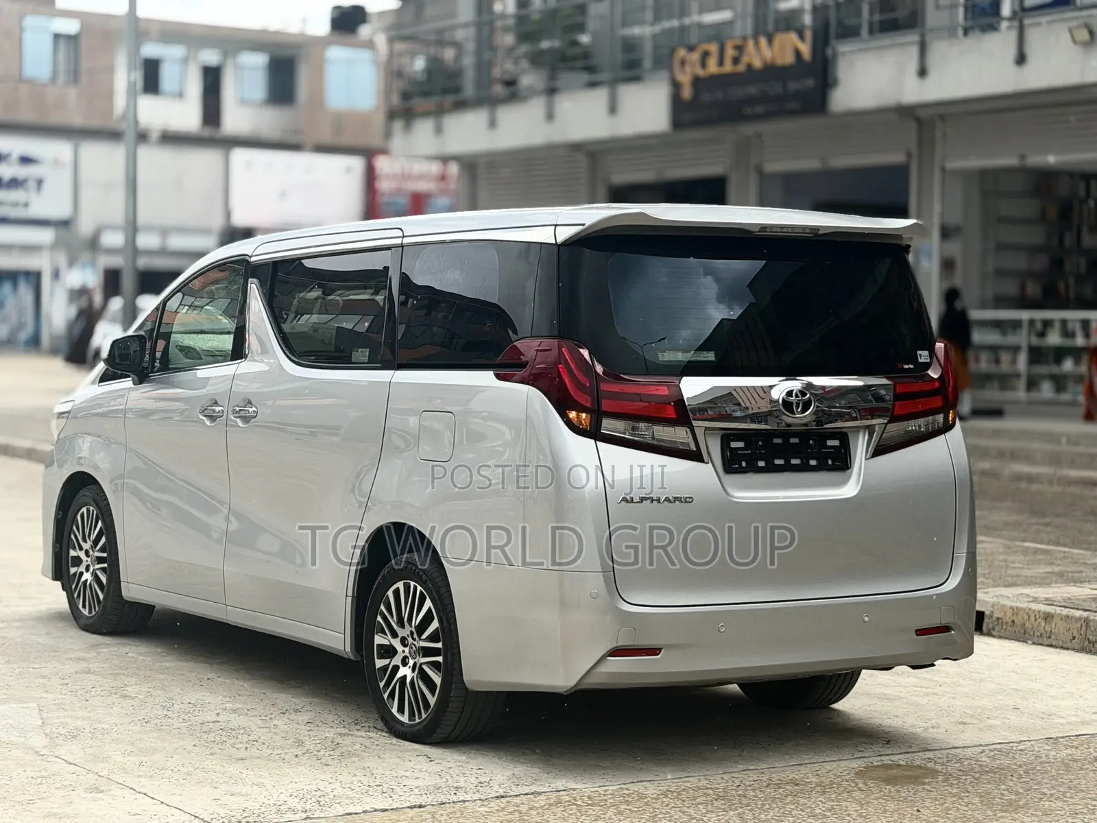 Toyota Alphard 2.5 Petrol AWD 2017 Silver