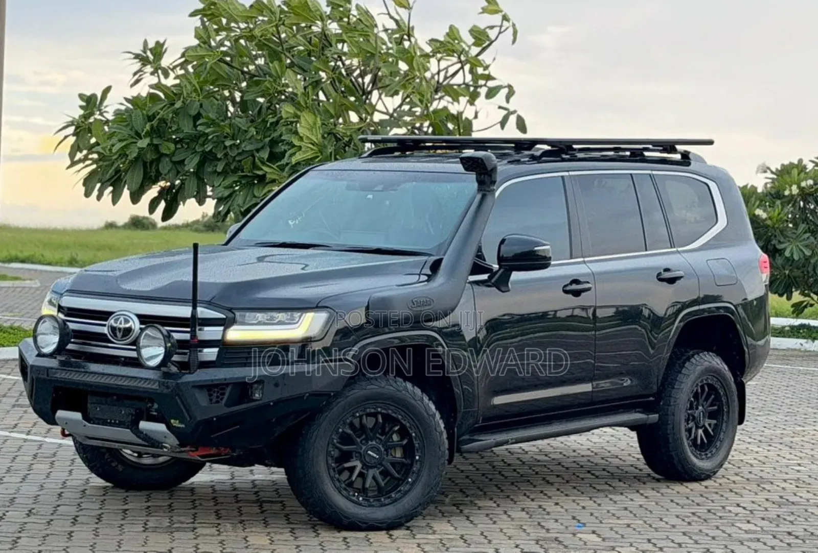 Toyota Land Cruiser 2024 Black