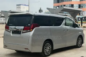Toyota Alphard 2017 Grey