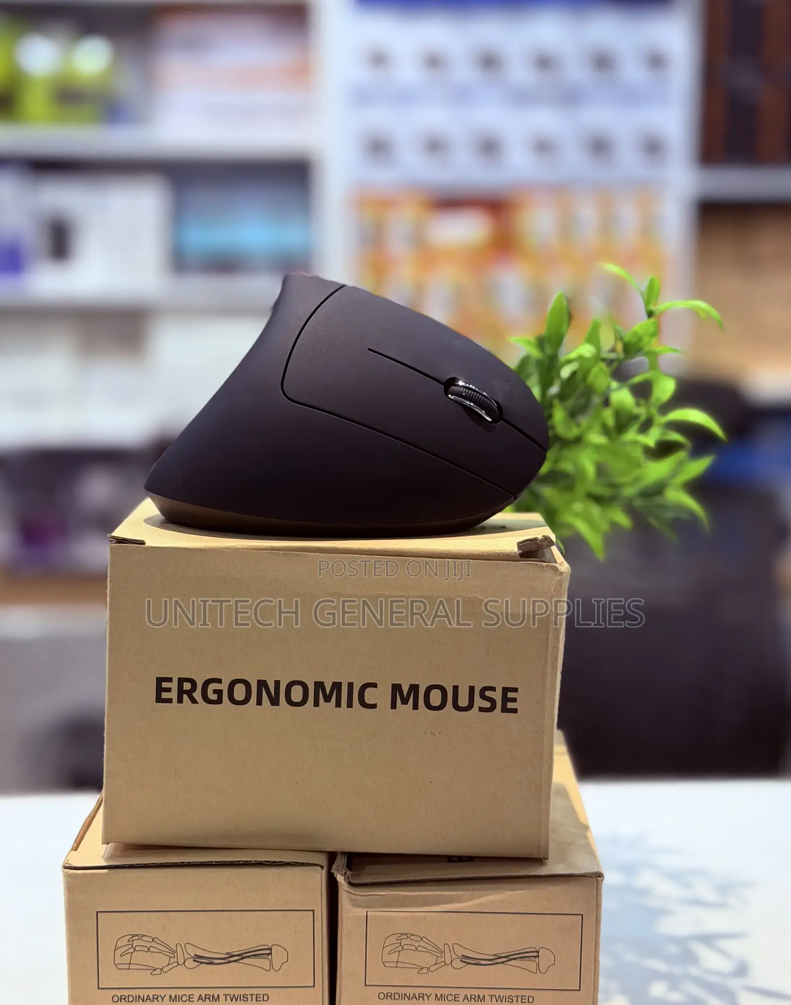 Ergonomic Wireless Rechargeable Mouse