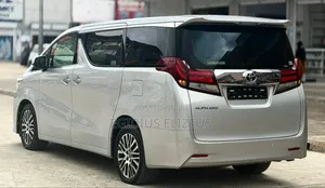 Toyota Alphard 2017 Silver
