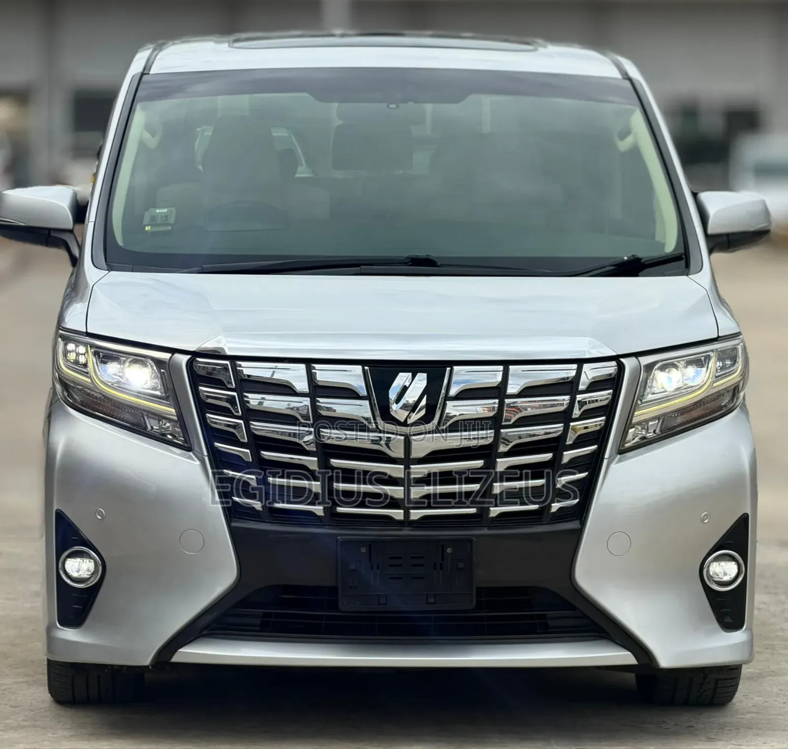 Toyota Alphard 2017 Silver