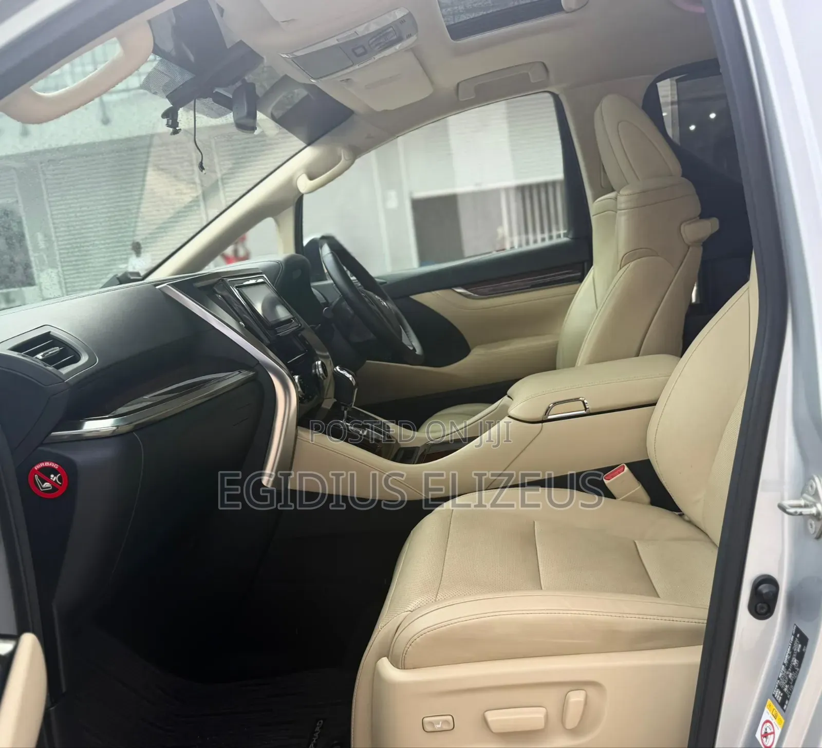 Toyota Alphard 2017 Silver