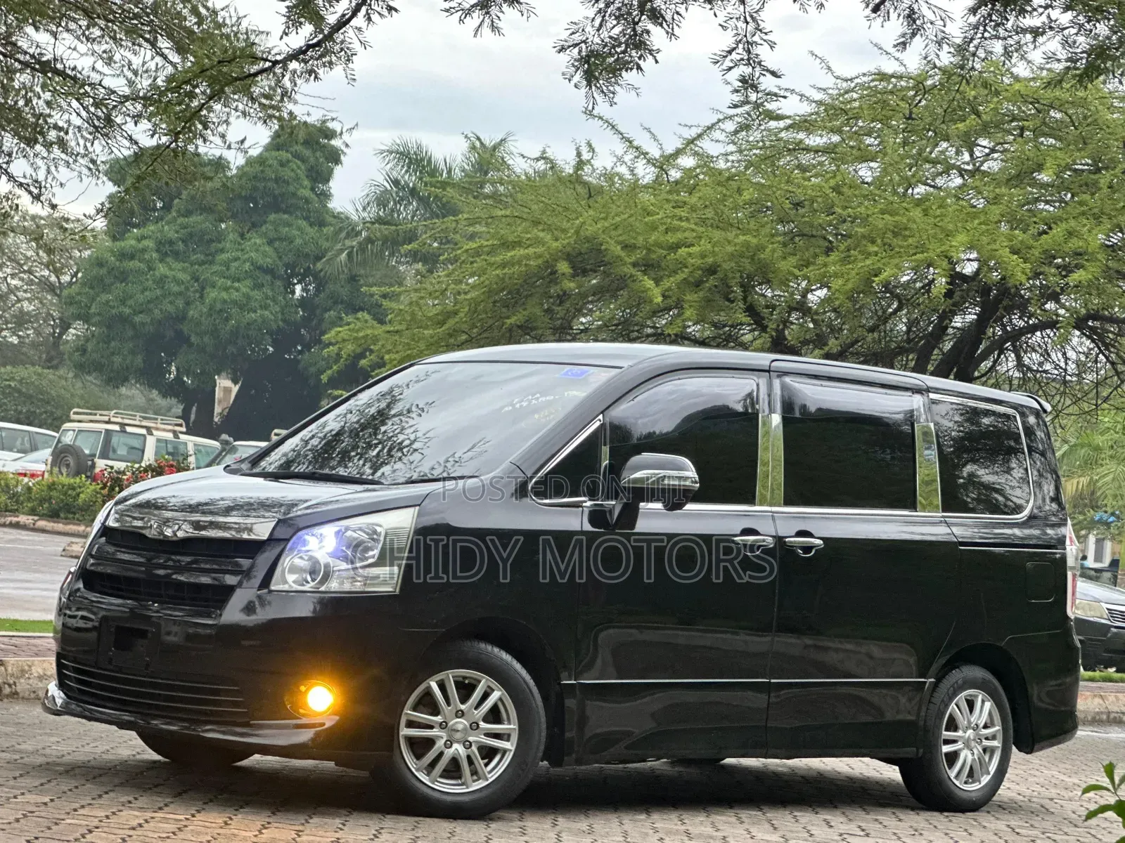 Toyota Noah 2007 Black
