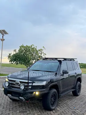 Toyota Land Cruiser 2024 Black