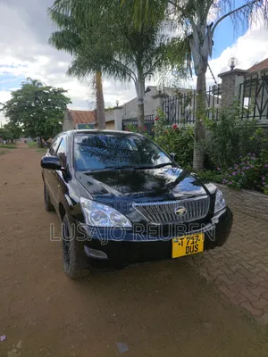 Toyota Harrier 2.0 2014 Black
