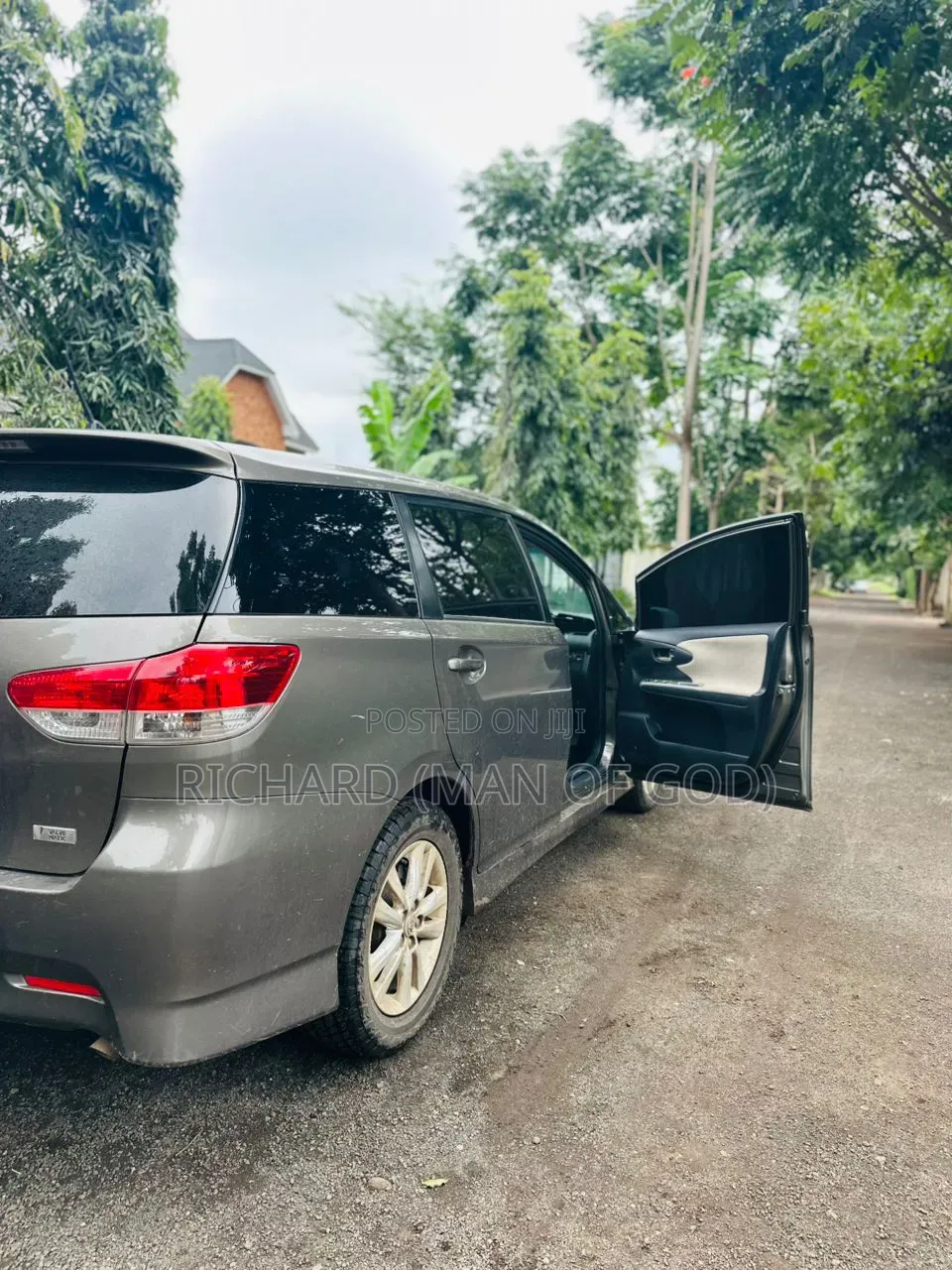 Toyota Wish 2011 Gray