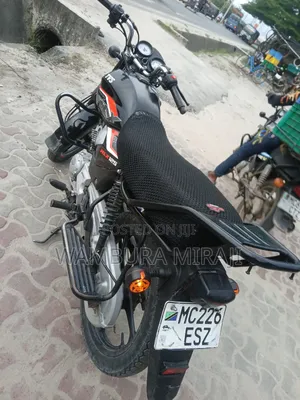 TVS HLX 125 2025 Black