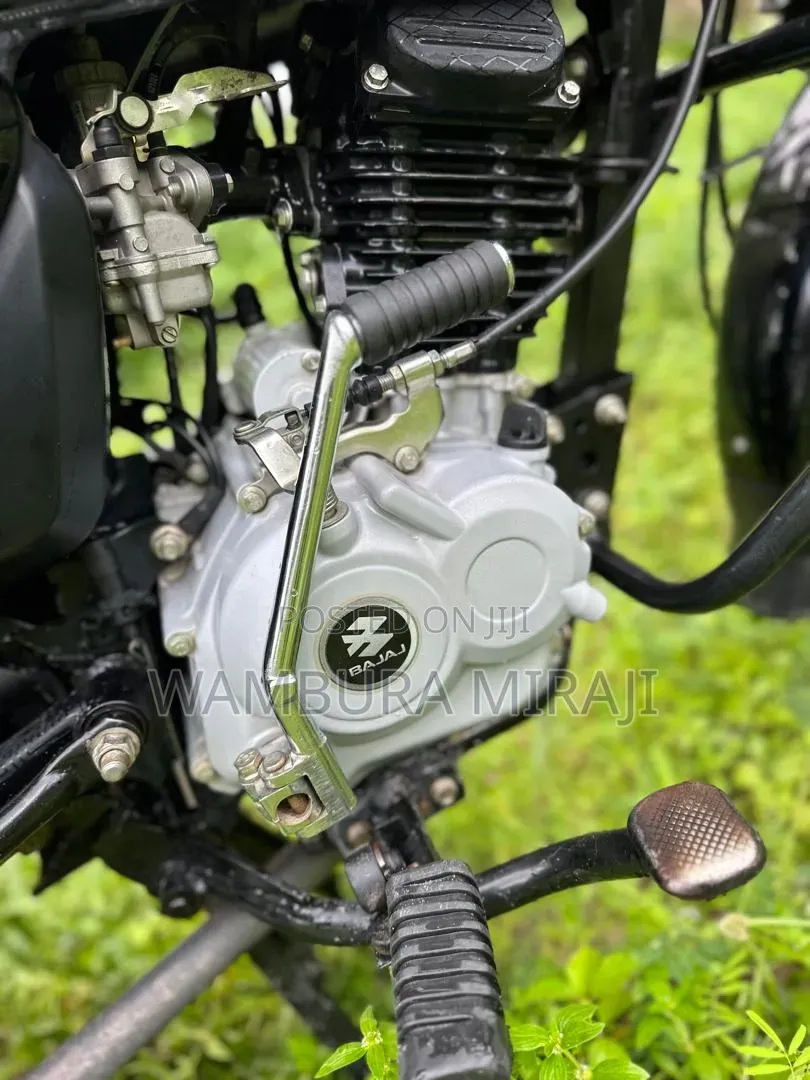 New Bajaj Boxer 125 2024 Black