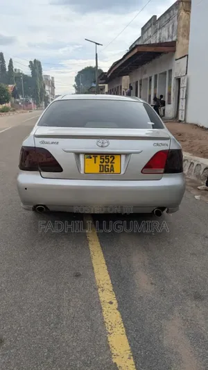 Toyota Crown 2003 Silver