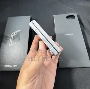 New Samsung Galaxy Z Flip6 256 GB Silver