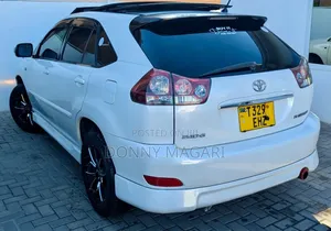 Toyota Harrier 2007 White