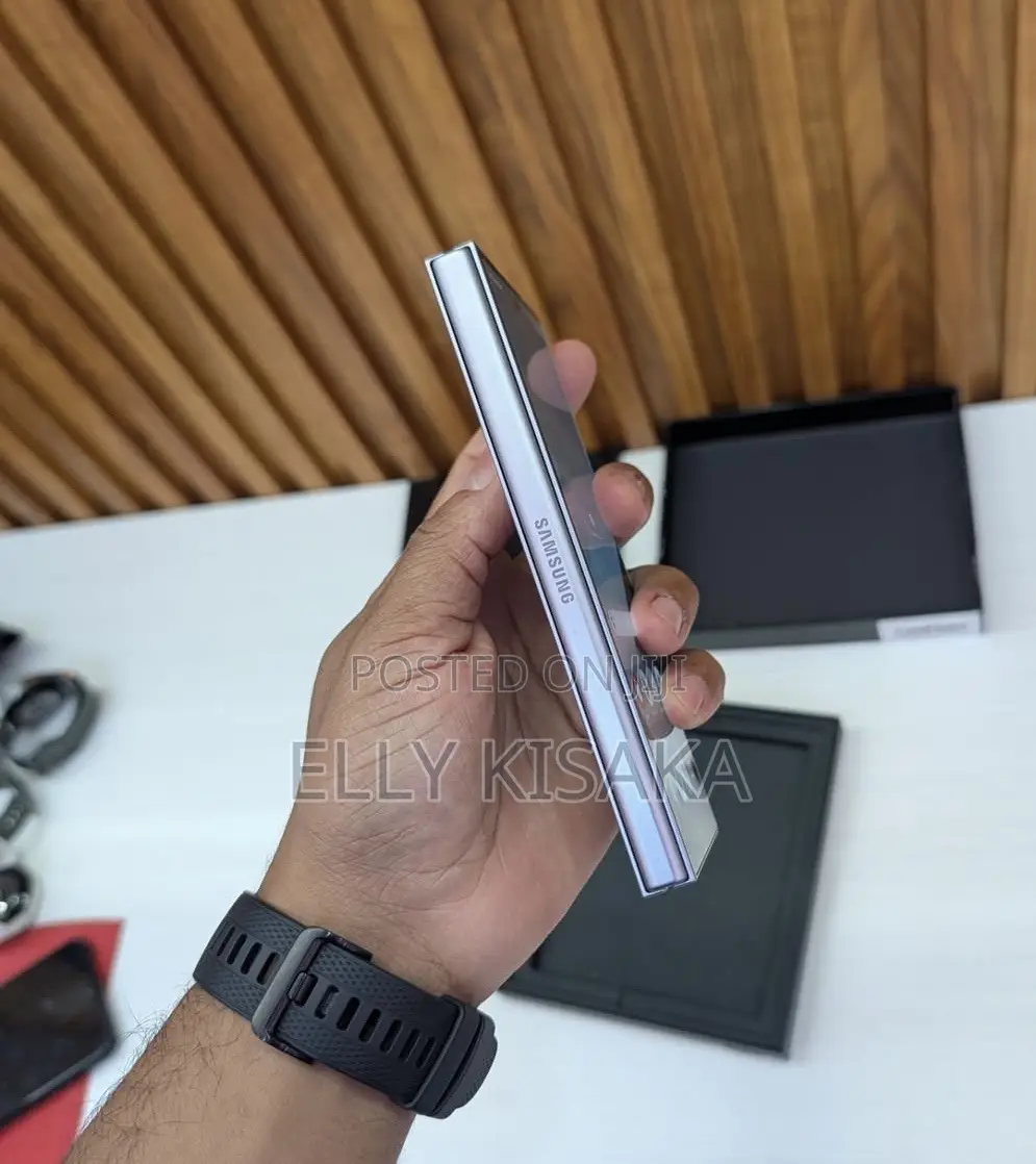 New Samsung Galaxy Z Fold6 256 GB Silver