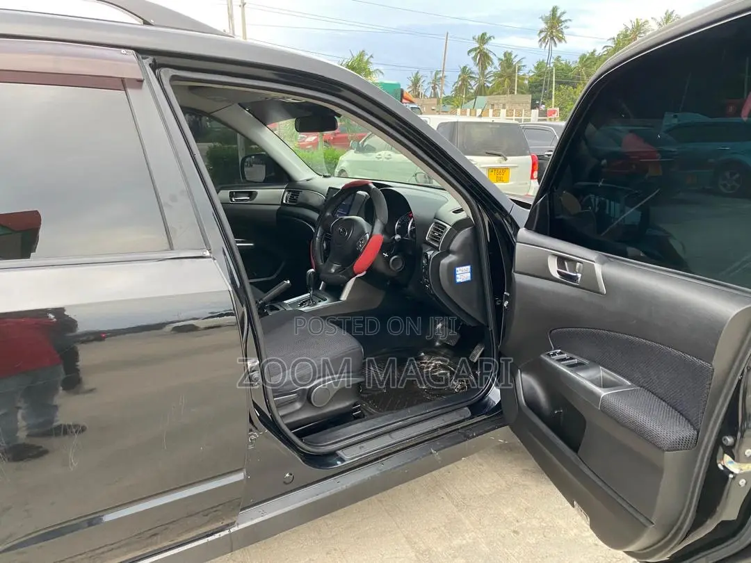 Subaru Forester 2011 Black