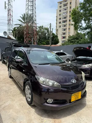 Toyota Wish 2012 Maroon