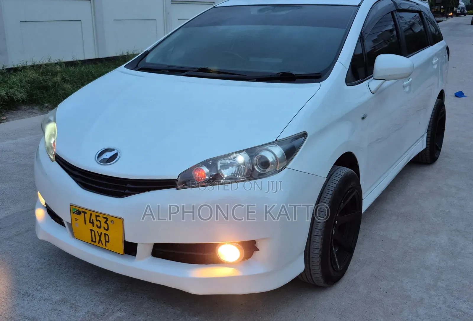 Toyota Wish 2012 White