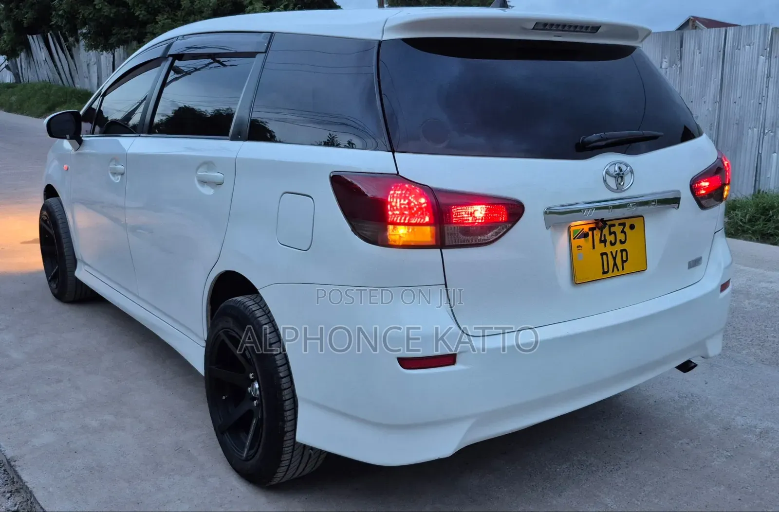 Toyota Wish 2012 White