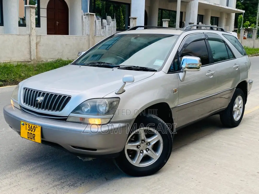 Toyota Harrier 2000 Silver