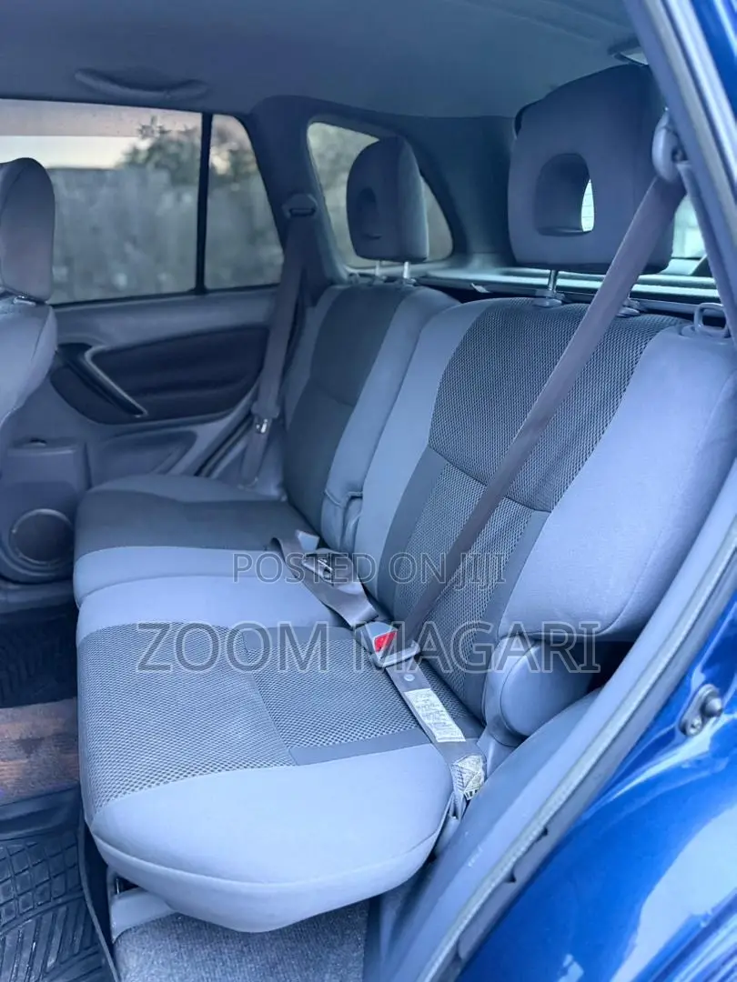 Toyota RAV4 2005 Blue