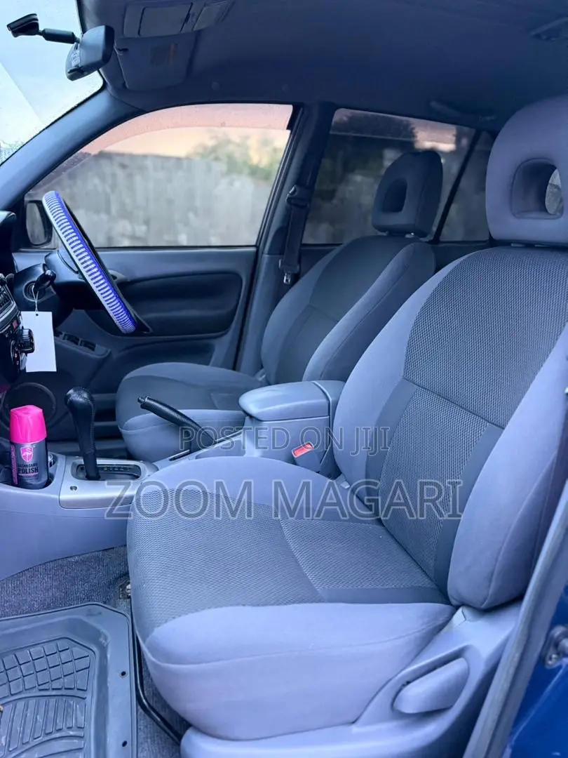 Toyota RAV4 2005 Blue