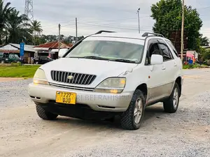 Toyota Harrier 2.4 4WD 2004 White