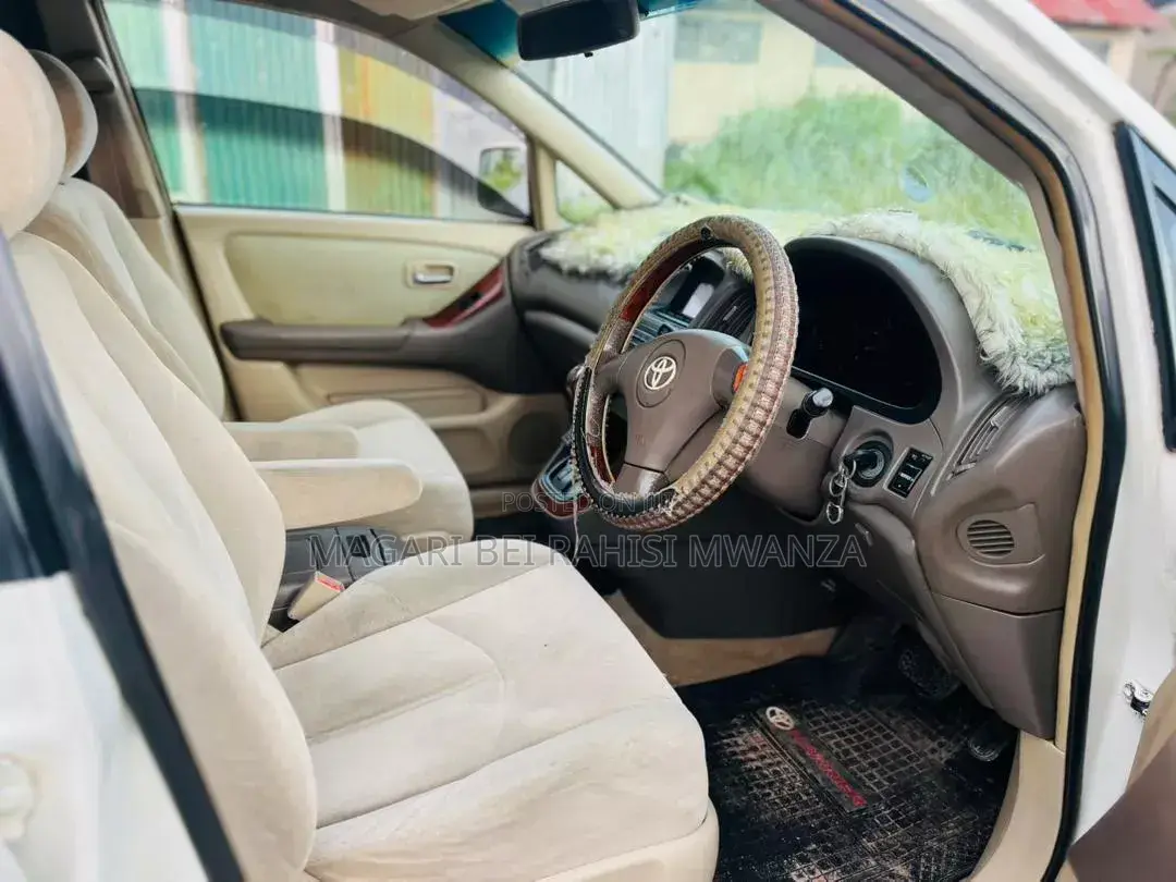 Toyota Harrier 2.4 4WD 2004 White