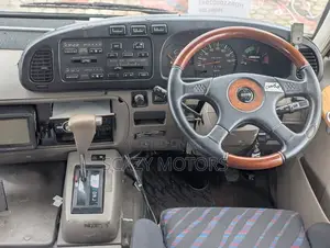 Toyota Coaster 2004 Gold