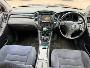 Toyota Kluger 2004 Black