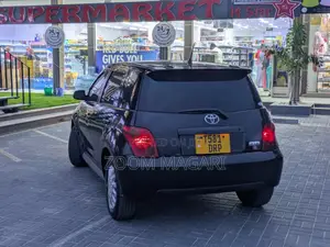 Toyota IST 2003 Black
