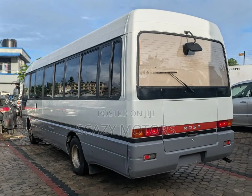 Mitsubishi Fuso Rosa 1998