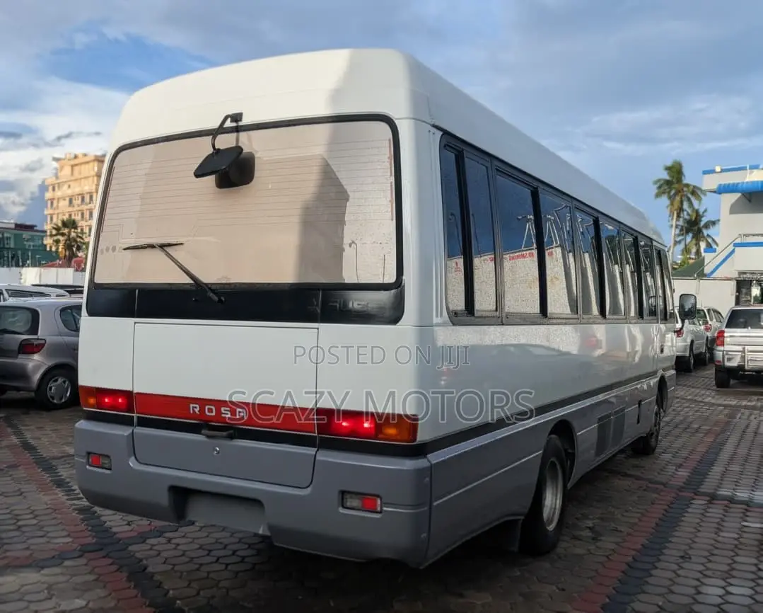 Mitsubishi Fuso Rosa 1998