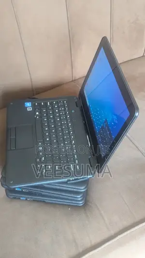 Laptop Lenovo 300e 4GB Intel SSHD (Hybrid) 128GB