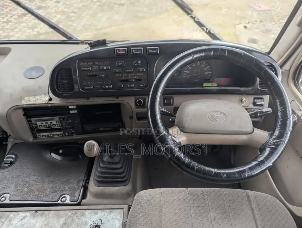 Toyota Coaster 2003 Beige